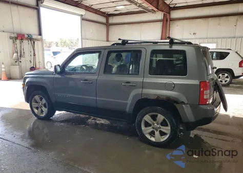 2013 Jeep Patriot Latitude из США, поврежденный, VIN 1C4NJRFB2DD140422